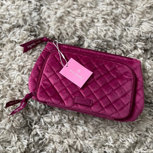 Compact Organizer - Picture 1 of 4